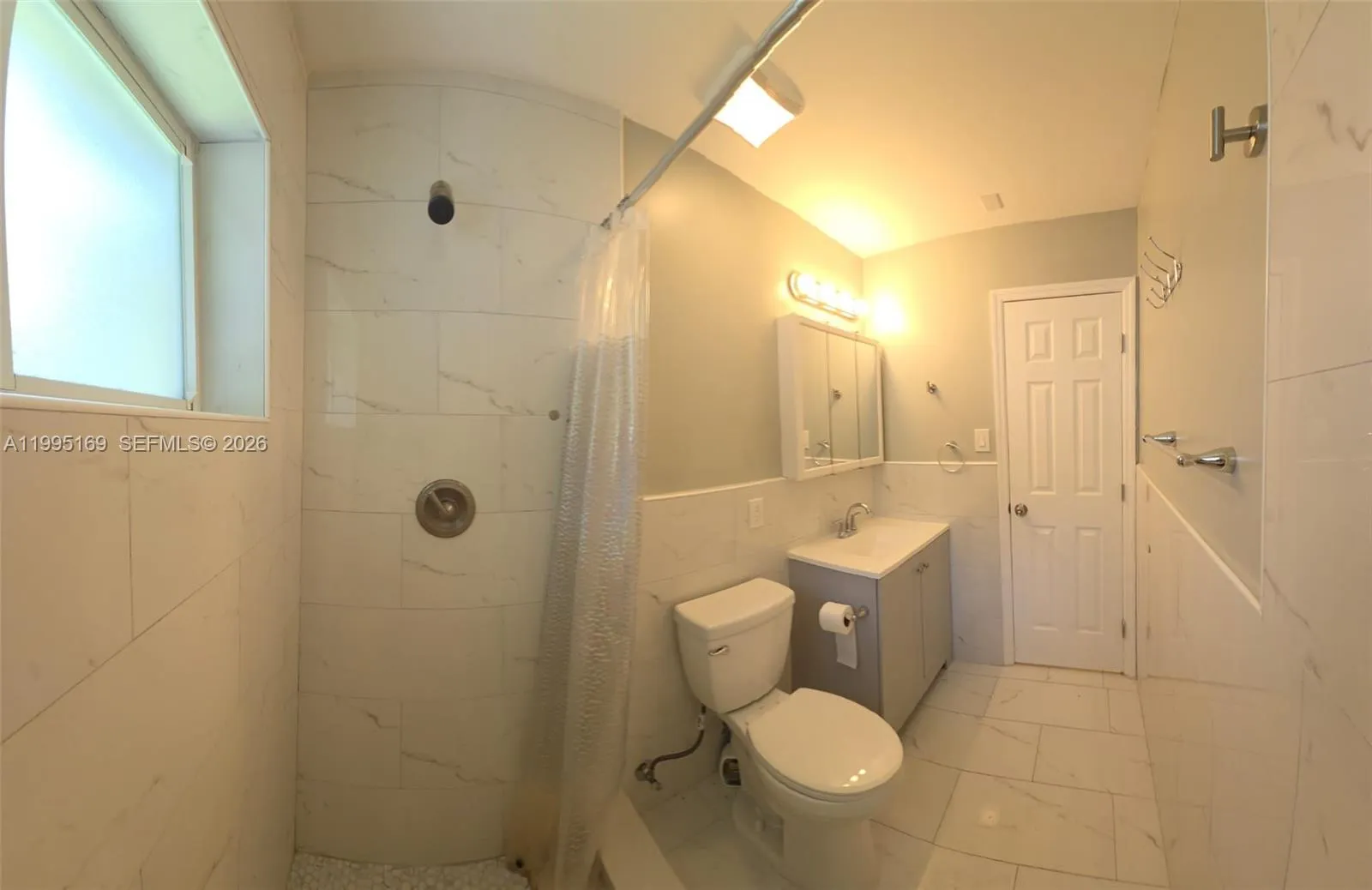 2504 Nw 9th Ln 2, Wilton Manors, Florida 33311, Wilton Manors, Florida 33311, 2 Bedrooms Bedrooms, ,1 BathroomBathrooms,Residential Lease,For Rent,2504 Nw 9th Ln 2, Wilton Manors, Florida 33311,A11995169