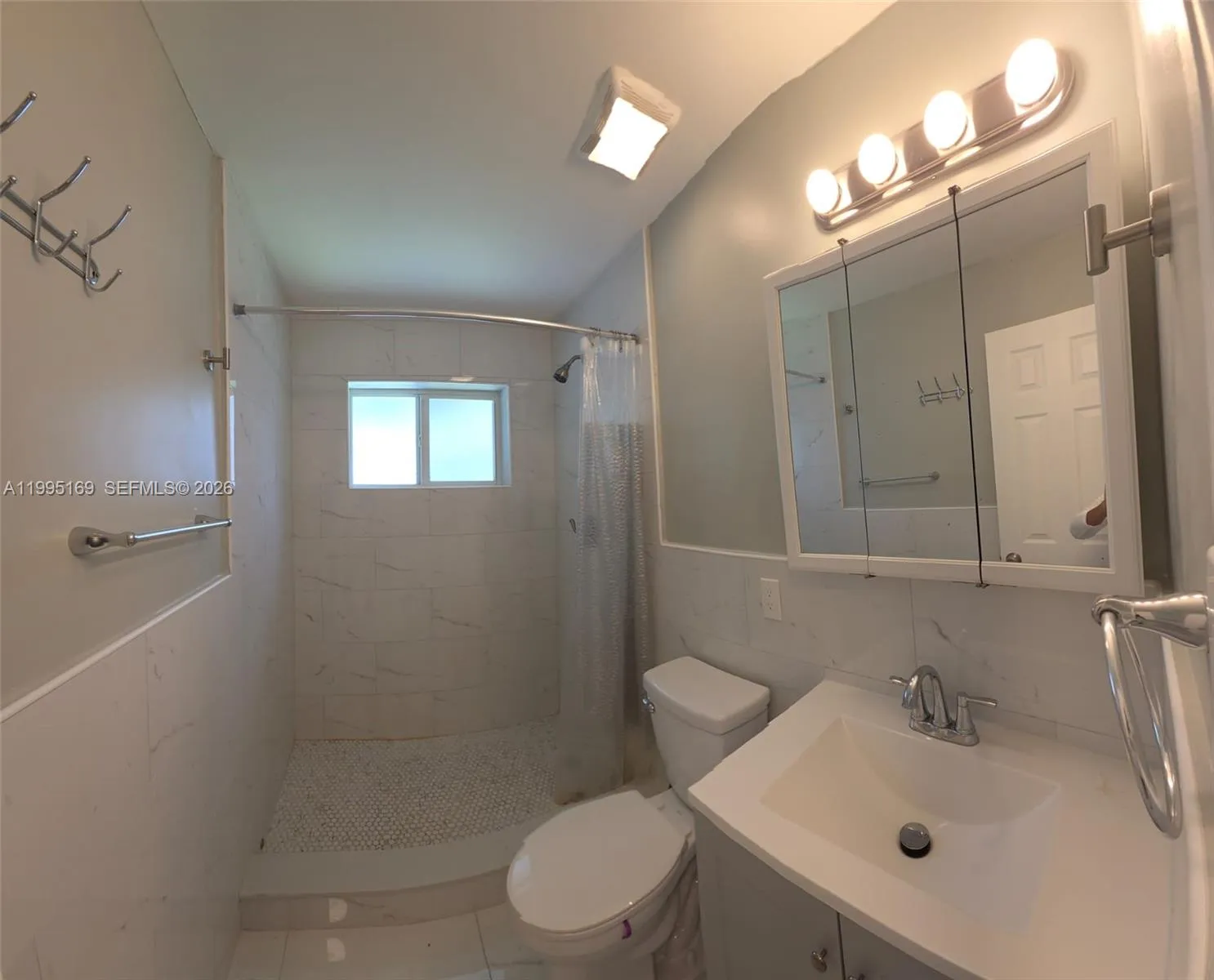2504 Nw 9th Ln 2, Wilton Manors, Florida 33311, Wilton Manors, Florida 33311, 2 Bedrooms Bedrooms, ,1 BathroomBathrooms,Residential Lease,For Rent,2504 Nw 9th Ln 2, Wilton Manors, Florida 33311,A11995169