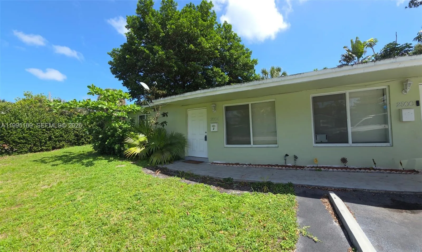 2504 Nw 9th Ln 2, Wilton Manors, Florida 33311, Wilton Manors, Florida 33311, 2 Bedrooms Bedrooms, ,1 BathroomBathrooms,Residential Lease,For Rent,2504 Nw 9th Ln 2, Wilton Manors, Florida 33311,A11995169