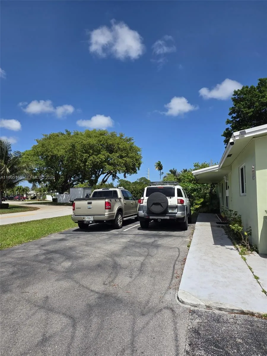 2504 Nw 9th Ln 2, Wilton Manors, Florida 33311, Wilton Manors, Florida 33311, 2 Bedrooms Bedrooms, ,1 BathroomBathrooms,Residential Lease,For Rent,2504 Nw 9th Ln 2, Wilton Manors, Florida 33311,A11995169