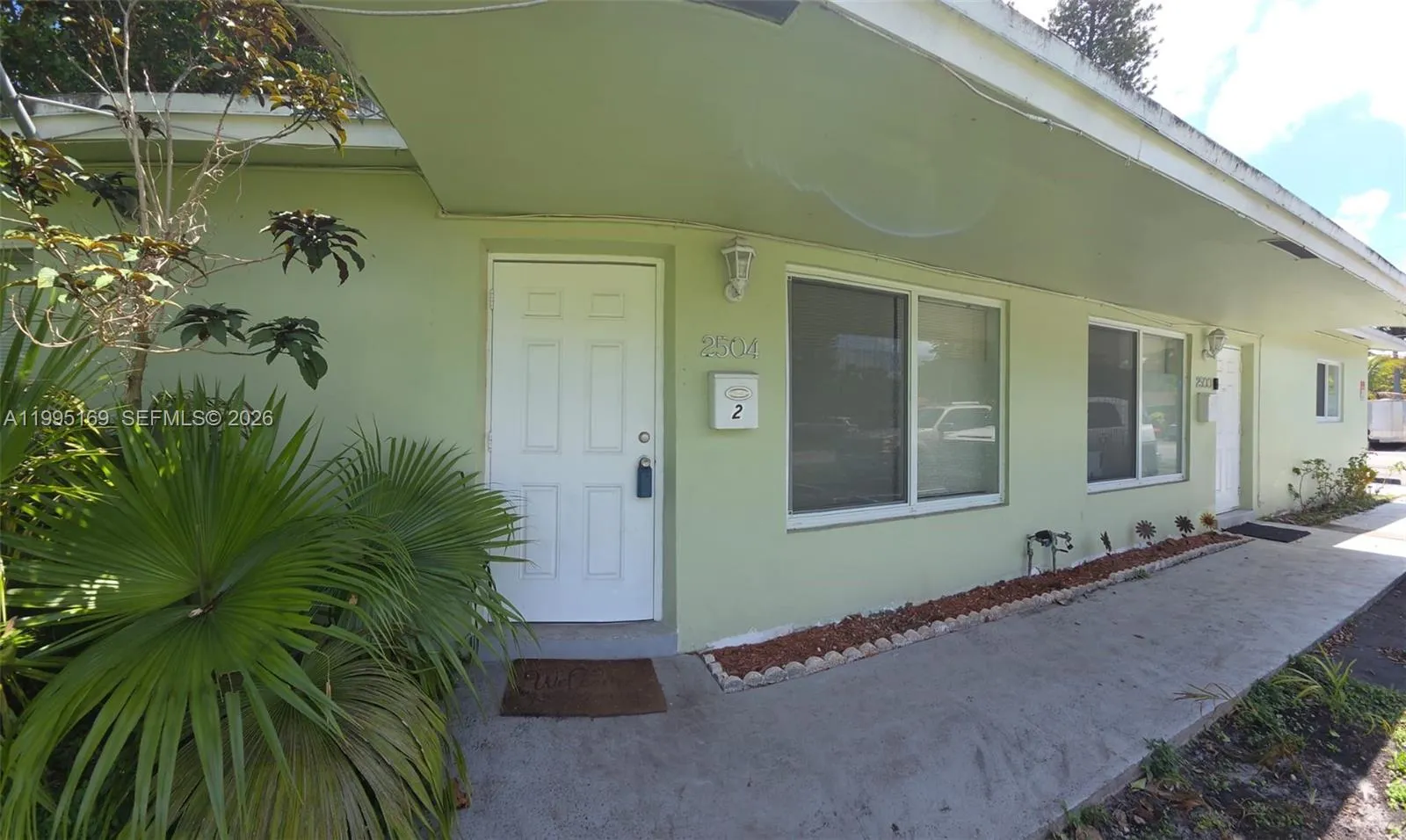 2504 Nw 9th Ln 2, Wilton Manors, Florida 33311, Wilton Manors, Florida 33311, 2 Bedrooms Bedrooms, ,1 BathroomBathrooms,Residential Lease,For Rent,2504 Nw 9th Ln 2, Wilton Manors, Florida 33311,A11995169