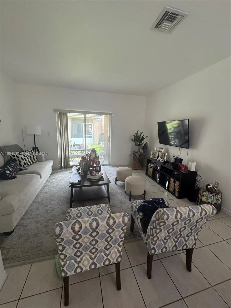 5755 Nw 115th Ct 107, Doral, Florida 33178, Doral, Florida 33178, 2 Bedrooms Bedrooms, ,2 BathroomsBathrooms,Residential Lease,For Rent,5755 Nw 115th Ct 107, Doral, Florida 33178,A11994539