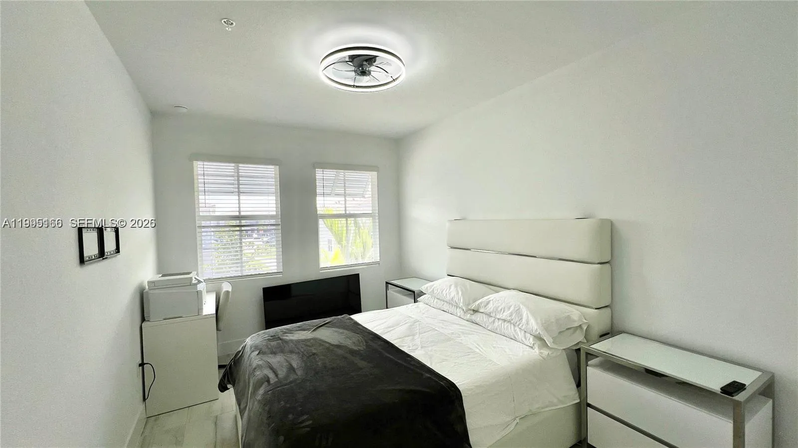 Versatile bedroom ideal for family or workspace