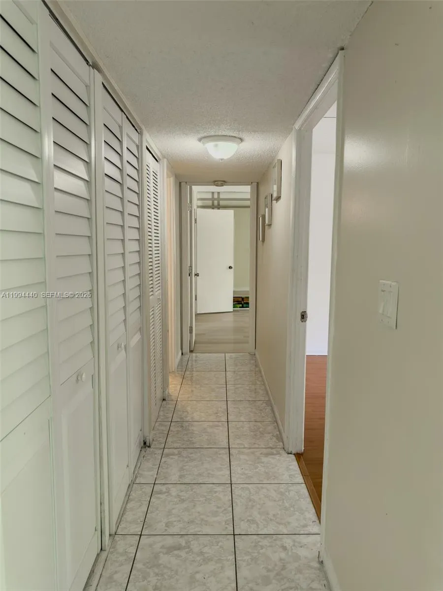 8411 Nw 8th St 301, Miami, Florida 33126, Miami, Florida 33126, 2 Bedrooms Bedrooms, ,2 BathroomsBathrooms,Residential Lease,For Rent,8411 Nw 8th St 301, Miami, Florida 33126,A11994440