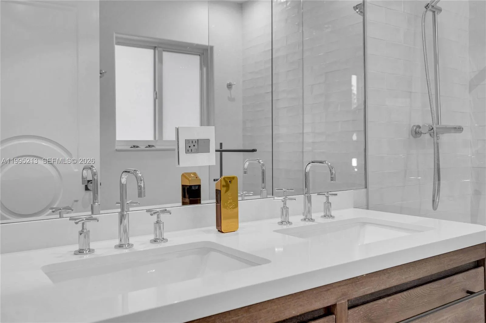 750 Harrison St, Hollywood, Florida 33019, Hollywood, Florida 33019, 4 Bedrooms Bedrooms, ,3 BathroomsBathrooms,Residential Lease,For Rent,750 Harrison St, Hollywood, Florida 33019,A11995213