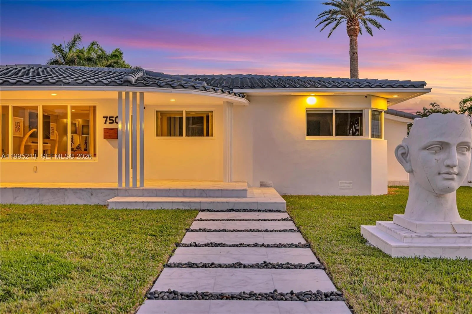 750 Harrison St, Hollywood, Florida 33019, Hollywood, Florida 33019, 4 Bedrooms Bedrooms, ,3 BathroomsBathrooms,Residential Lease,For Rent,750 Harrison St, Hollywood, Florida 33019,A11995213