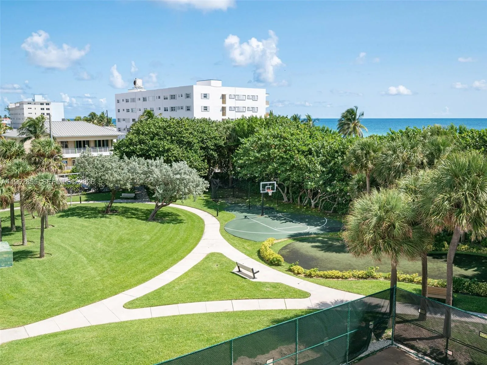 1201 S Ocean Dr 2208s, Hollywood, Florida 33019, Hollywood, Florida 33019, 2 Bedrooms Bedrooms, ,2 BathroomsBathrooms,Residential Lease,For Rent,1201 S Ocean Dr 2208s, Hollywood, Florida 33019,A11992855