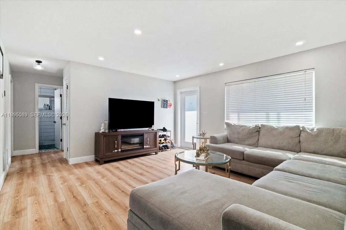 5402 Nw 25th Ter 0, Tamarac, Florida 33309, Tamarac, Florida 33309, 2 Bedrooms Bedrooms, ,1 BathroomBathrooms,Residential Lease,For Rent,5402 Nw 25th Ter 0, Tamarac, Florida 33309,A11995089