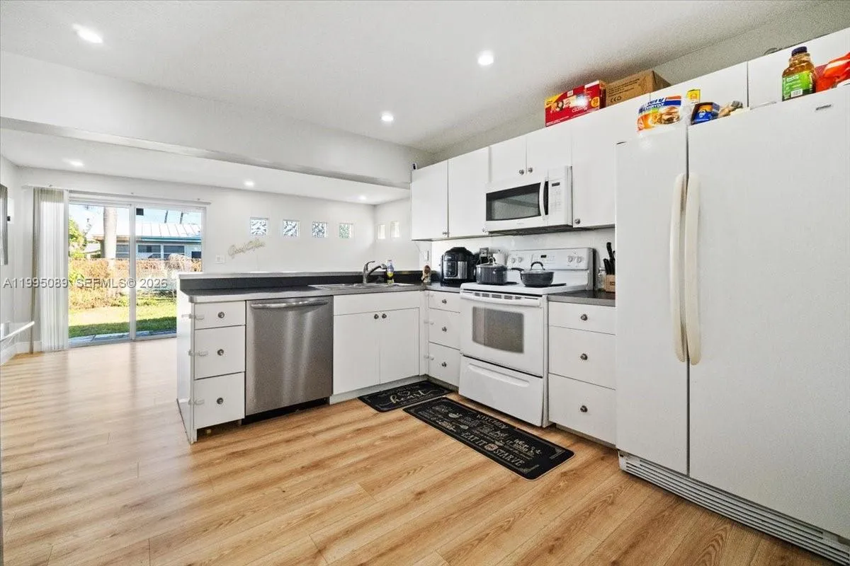 5402 Nw 25th Ter 0, Tamarac, Florida 33309, Tamarac, Florida 33309, 2 Bedrooms Bedrooms, ,1 BathroomBathrooms,Residential Lease,For Rent,5402 Nw 25th Ter 0, Tamarac, Florida 33309,A11995089