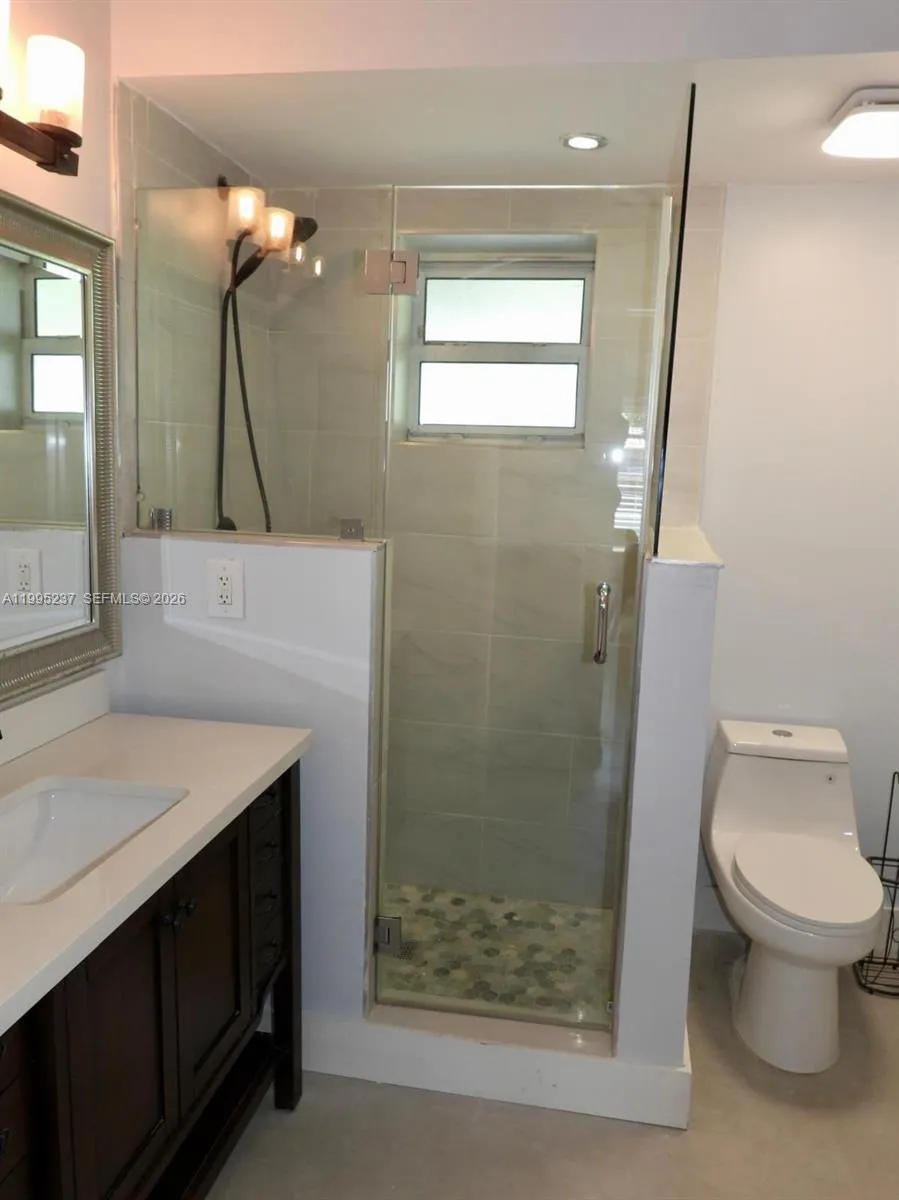 715 Hollywood Blvd, Hollywood, Florida 33019, Hollywood, Florida 33019, 3 Bedrooms Bedrooms, ,2 BathroomsBathrooms,Residential Lease,For Rent,715 Hollywood Blvd, Hollywood, Florida 33019,A11995237