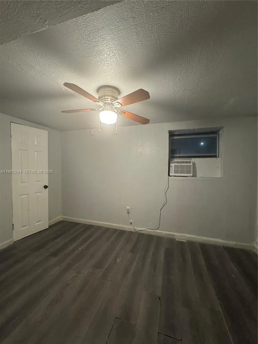 7802 Nw 8th Ave 5, Miami, Florida 33150, Miami, Florida 33150, 2 Bedrooms Bedrooms, ,1 BathroomBathrooms,Residential Lease,For Rent,7802 Nw 8th Ave 5, Miami, Florida 33150,A11995244