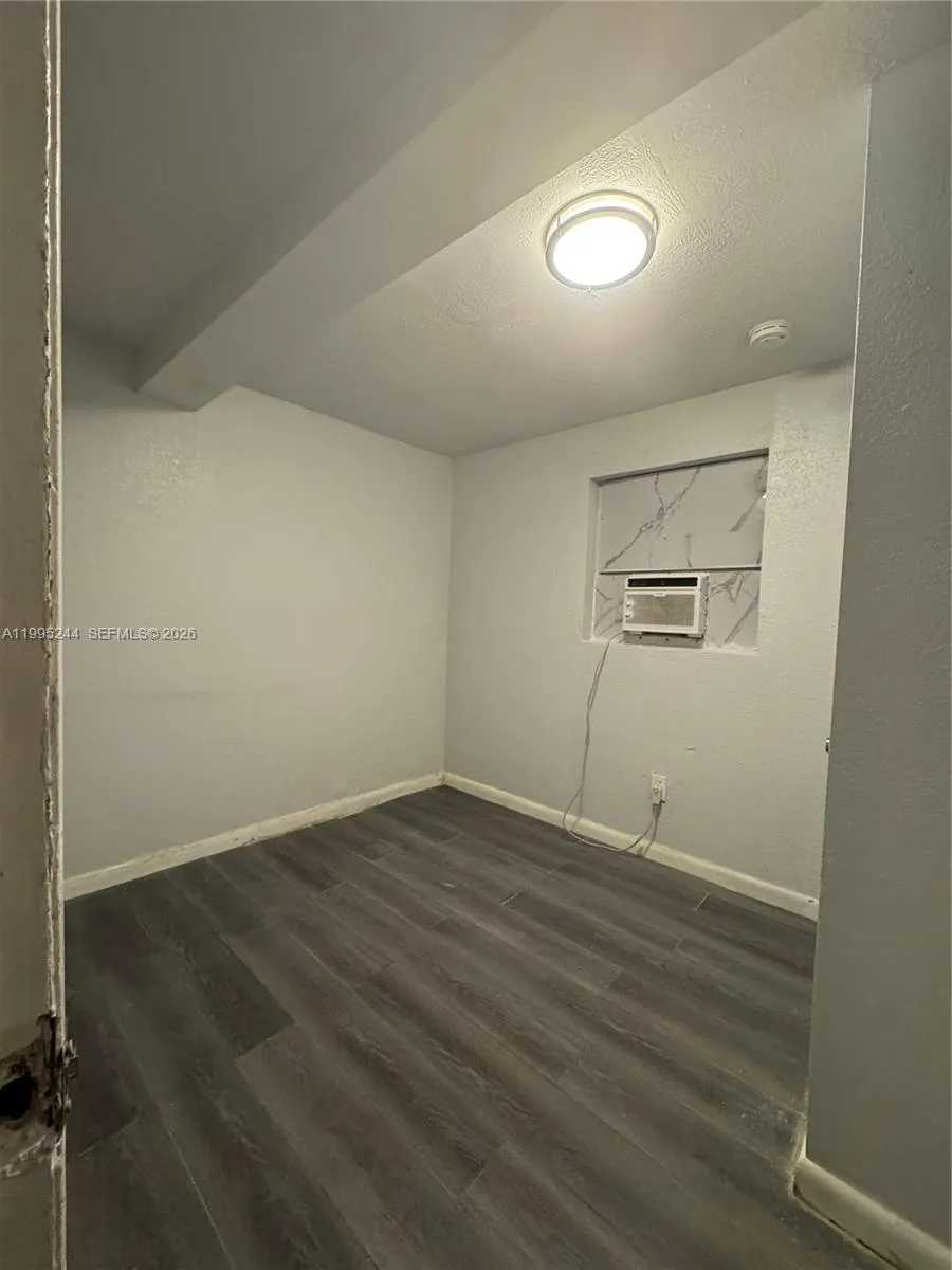 7802 Nw 8th Ave 5, Miami, Florida 33150, Miami, Florida 33150, 2 Bedrooms Bedrooms, ,1 BathroomBathrooms,Residential Lease,For Rent,7802 Nw 8th Ave 5, Miami, Florida 33150,A11995244