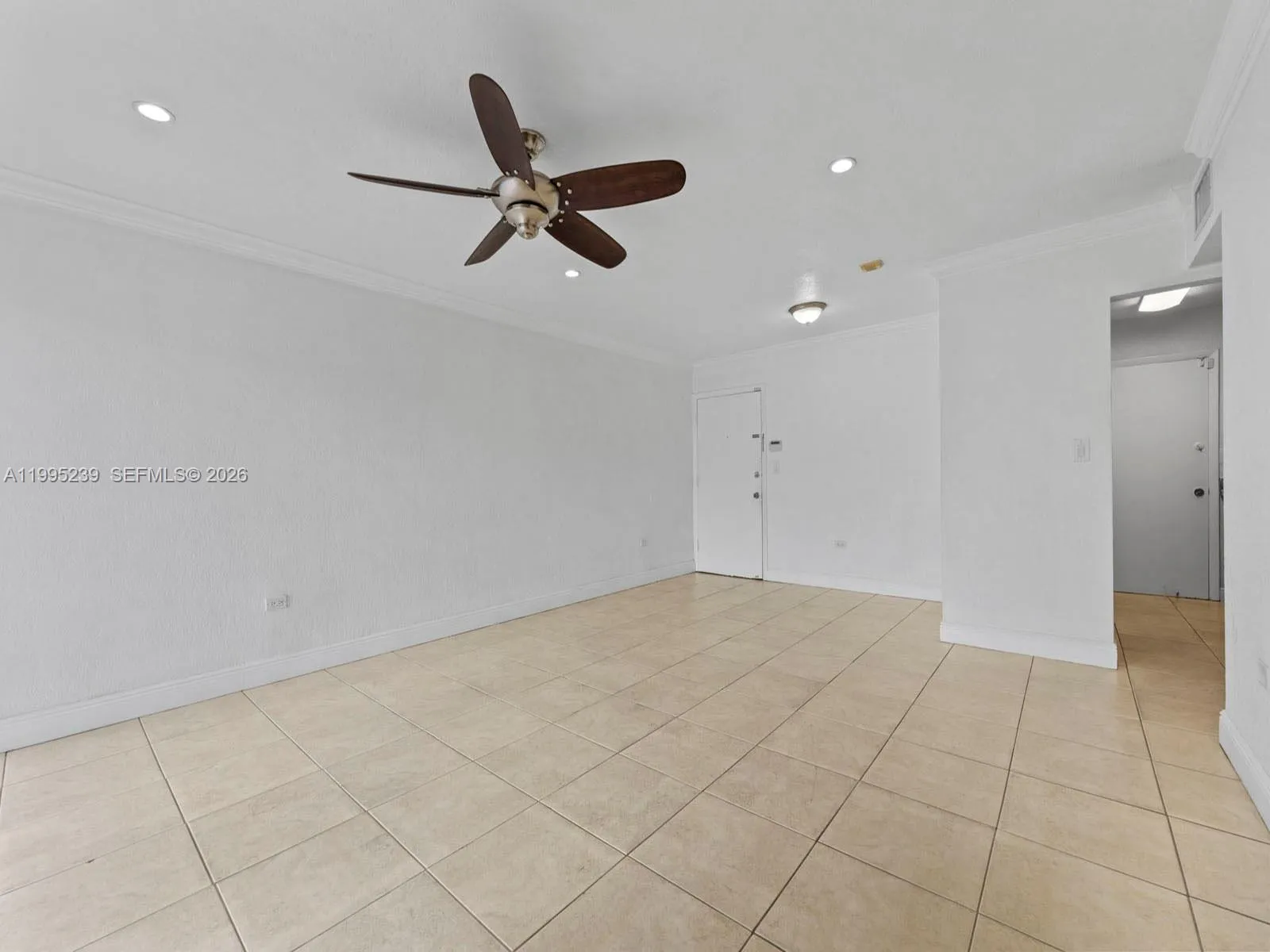 7220 Sw 94th Pl G3, Miami, Florida 33173, Miami, Florida 33173, 1 Bedroom Bedrooms, ,1 BathroomBathrooms,Residential Lease,For Rent,7220 Sw 94th Pl G3, Miami, Florida 33173,A11995239