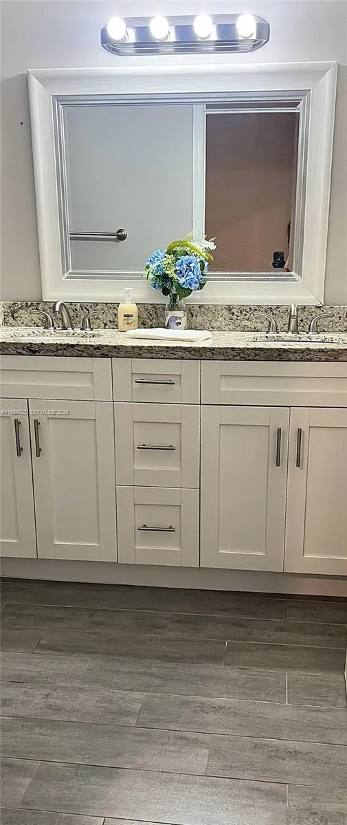 Primary Bath daul vanity