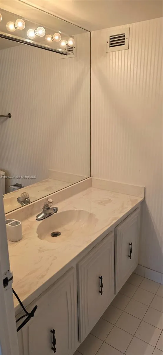 601 Three Islands Blvd 107, Hallandale Beach, Flor, Hallandale Beach, Florida 33009, 2 Bedrooms Bedrooms, ,2 BathroomsBathrooms,Residential Lease,For Rent,601 Three Islands Blvd 107, Hallandale Beach, Flor,A11995249