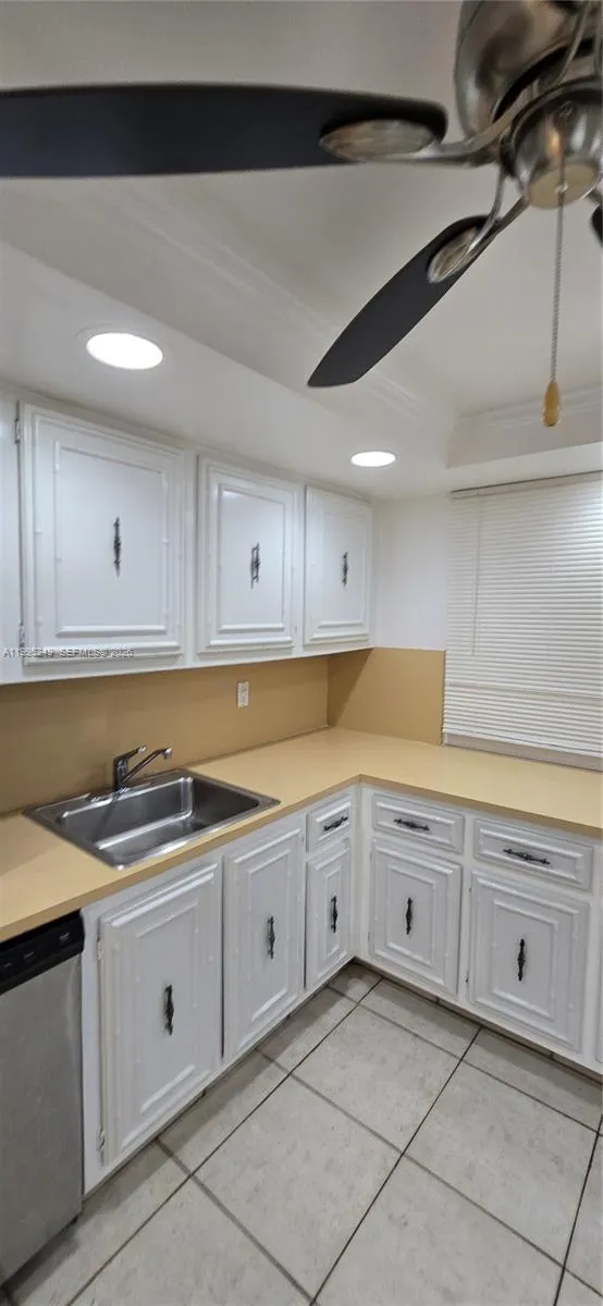 601 Three Islands Blvd 107, Hallandale Beach, Flor, Hallandale Beach, Florida 33009, 2 Bedrooms Bedrooms, ,2 BathroomsBathrooms,Residential Lease,For Rent,601 Three Islands Blvd 107, Hallandale Beach, Flor,A11995249