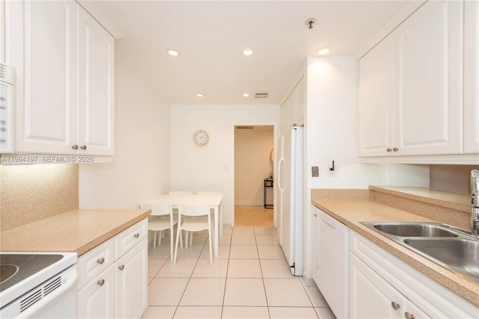 251 Crandon Blvd 141, Key Biscayne, Florida 33149, Key Biscayne, Florida 33149, 2 Bedrooms Bedrooms, ,2 BathroomsBathrooms,Residential Lease,For Rent,251 Crandon Blvd 141, Key Biscayne, Florida 33149,A11994197