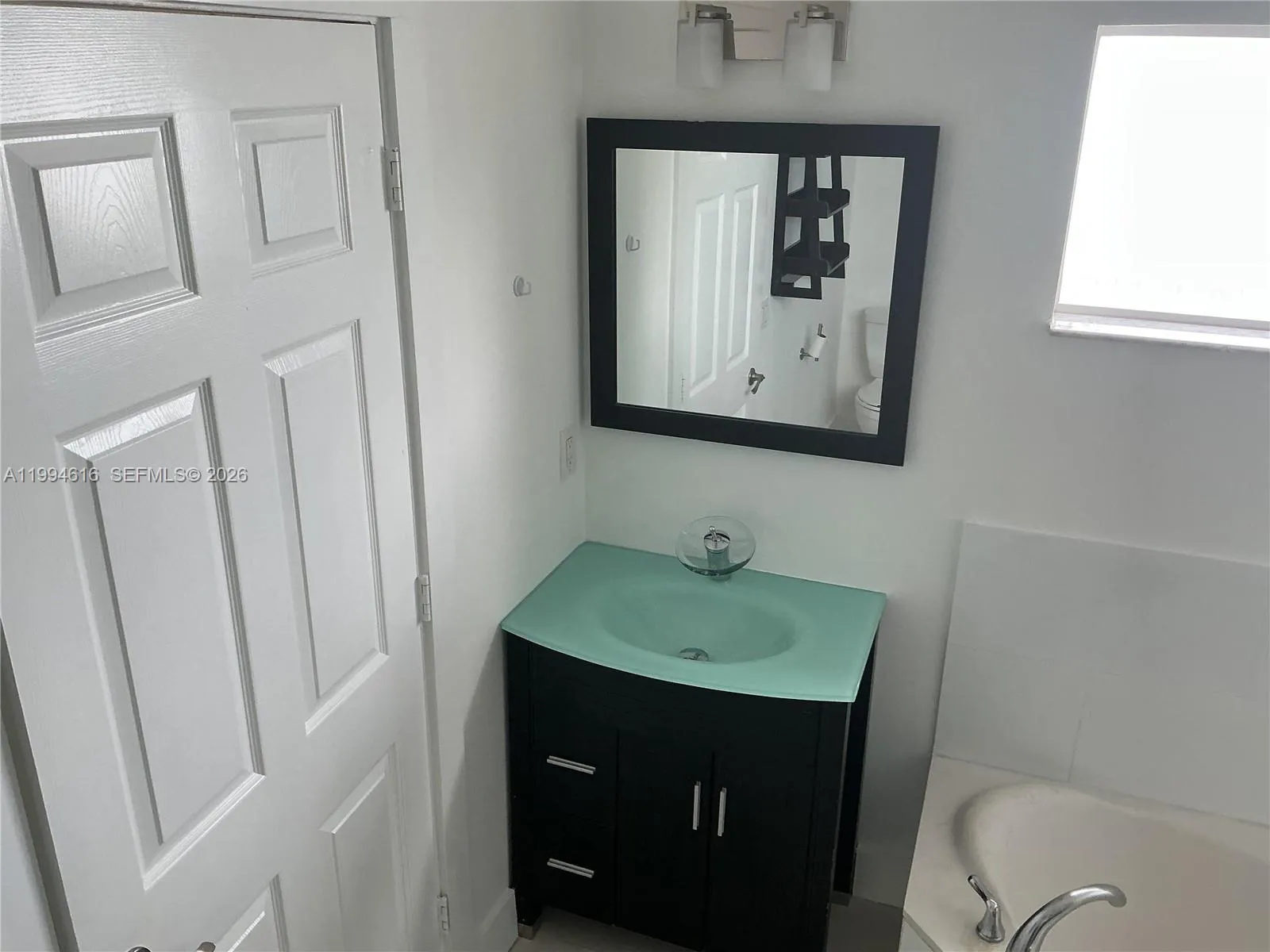 sink 1/2 in master bath