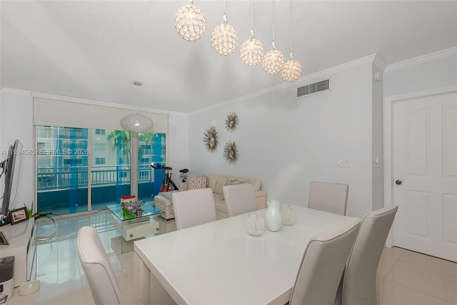 2665 Sw 37th Ave 410, Miami, Florida 33133, Miami, Florida 33133, 1 Bedroom Bedrooms, ,1 BathroomBathrooms,Residential Lease,For Rent,2665 Sw 37th Ave 410, Miami, Florida 33133,A11994585