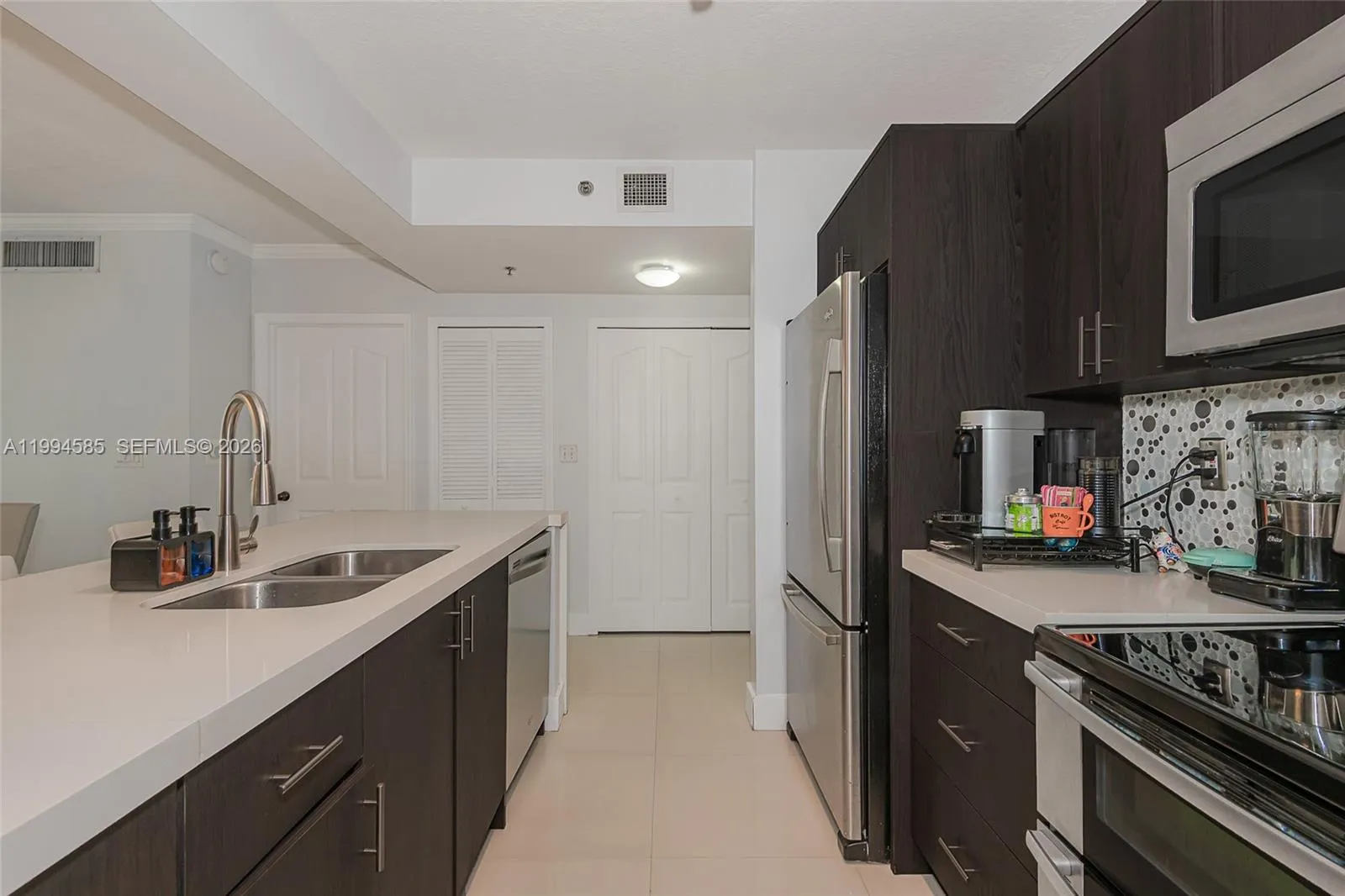 2665 Sw 37th Ave 410, Miami, Florida 33133, Miami, Florida 33133, 1 Bedroom Bedrooms, ,1 BathroomBathrooms,Residential Lease,For Rent,2665 Sw 37th Ave 410, Miami, Florida 33133,A11994585