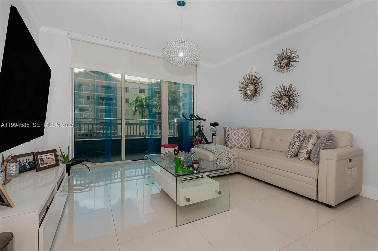 2665 Sw 37th Ave 410, Miami, Florida 33133, Miami, Florida 33133, 1 Bedroom Bedrooms, ,1 BathroomBathrooms,Residential Lease,For Rent,2665 Sw 37th Ave 410, Miami, Florida 33133,A11994585