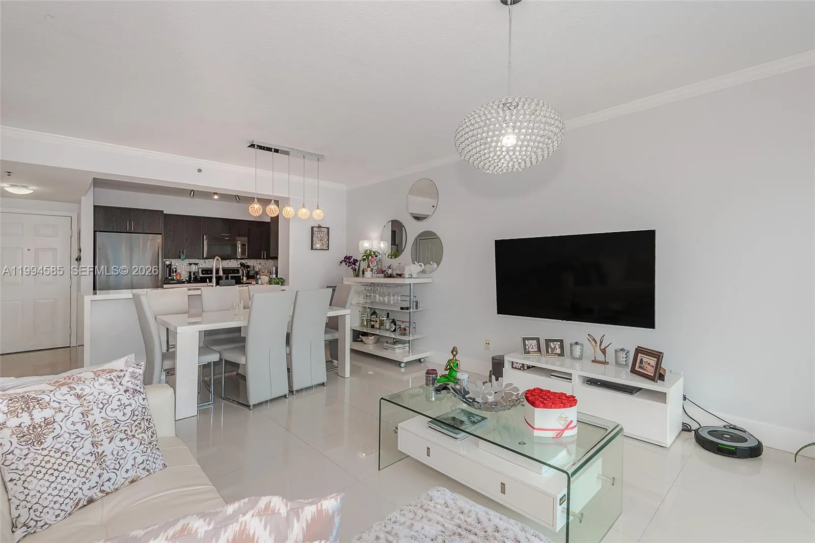 2665 Sw 37th Ave 410, Miami, Florida 33133, Miami, Florida 33133, 1 Bedroom Bedrooms, ,1 BathroomBathrooms,Residential Lease,For Rent,2665 Sw 37th Ave 410, Miami, Florida 33133,A11994585