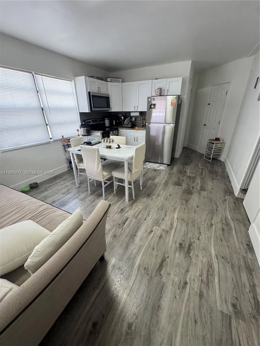 10245 Sw 37th Ter B, Miami, Florida 33165, Miami, Florida 33165, 1 Bedroom Bedrooms, ,1 BathroomBathrooms,Residential Lease,For Rent,10245 Sw 37th Ter B, Miami, Florida 33165,A11995277