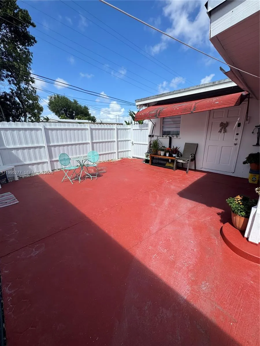 10245 Sw 37th Ter B, Miami, Florida 33165, Miami, Florida 33165, 1 Bedroom Bedrooms, ,1 BathroomBathrooms,Residential Lease,For Rent,10245 Sw 37th Ter B, Miami, Florida 33165,A11995277