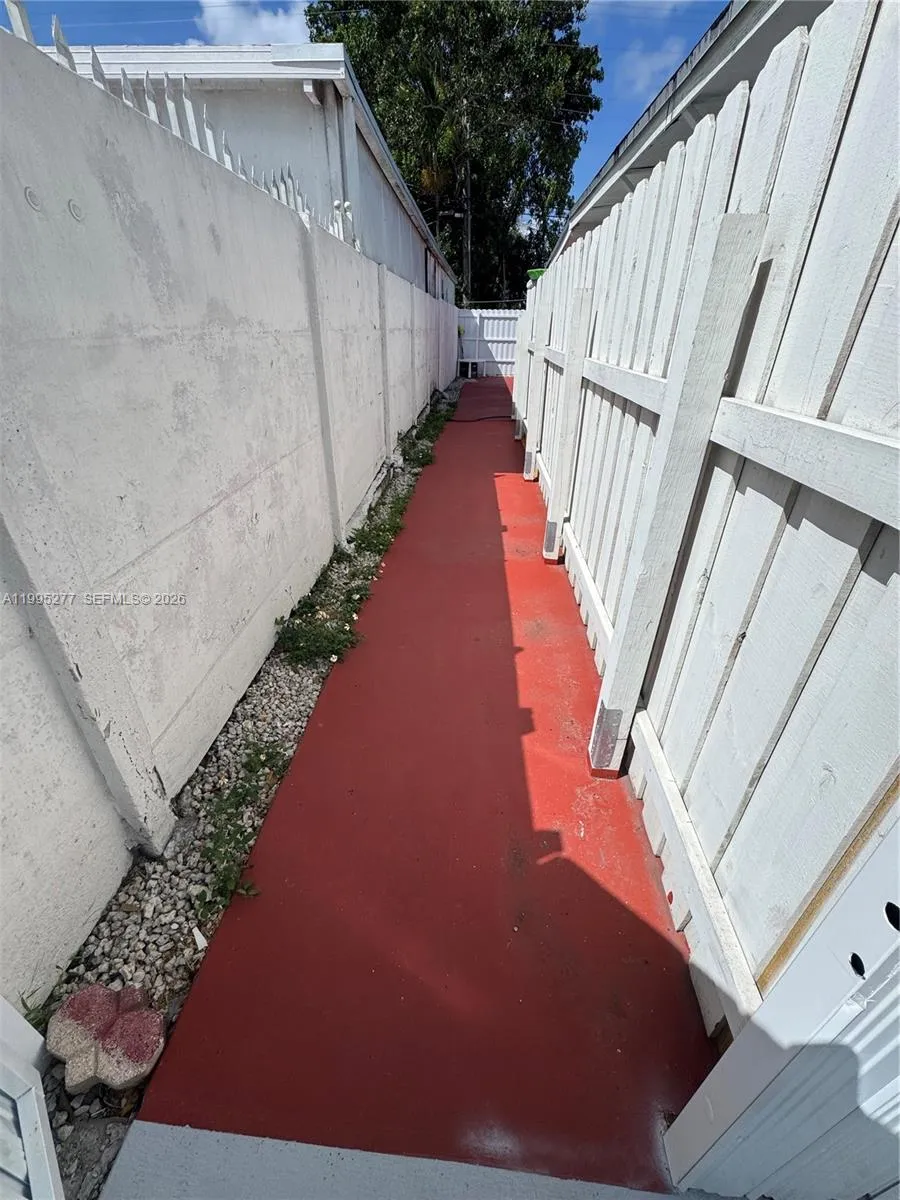 10245 Sw 37th Ter B, Miami, Florida 33165, Miami, Florida 33165, 1 Bedroom Bedrooms, ,1 BathroomBathrooms,Residential Lease,For Rent,10245 Sw 37th Ter B, Miami, Florida 33165,A11995277