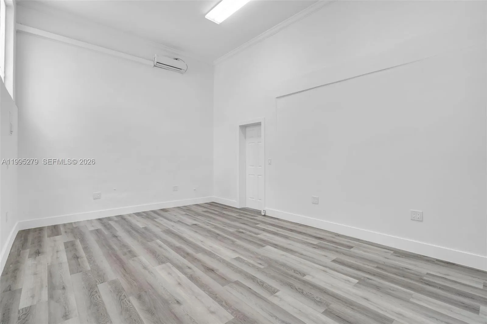 4255 E 8th Ave 1, Hialeah, Florida 33013, Hialeah, Florida 33013, ,Commercial Lease,For Rent,4255 E 8th Ave 1, Hialeah, Florida 33013,A11995279