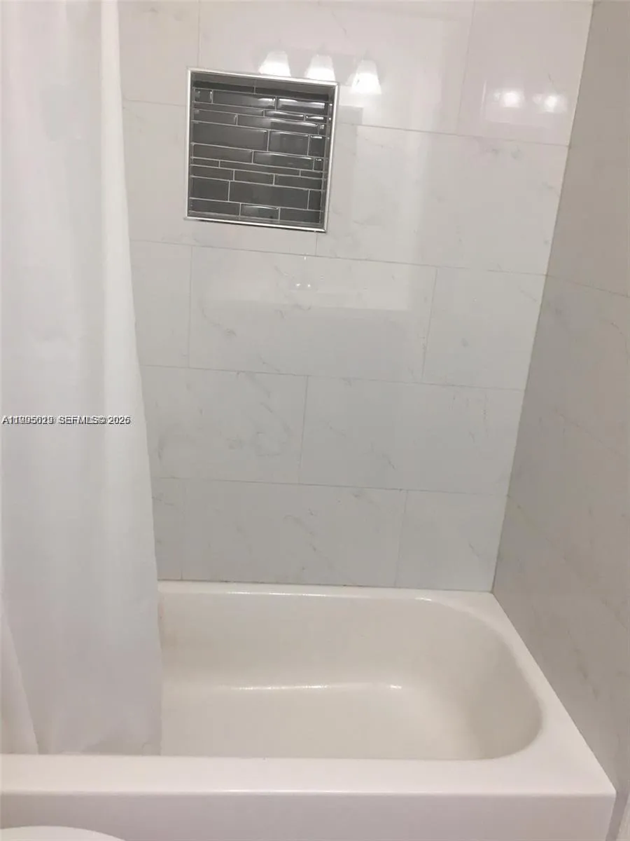 777 Sw 9th Ave 411, Miami, Florida 33130, Miami, Florida 33130, 2 Bedrooms Bedrooms, ,2 BathroomsBathrooms,Residential Lease,For Rent,777 Sw 9th Ave 411, Miami, Florida 33130,A11995019