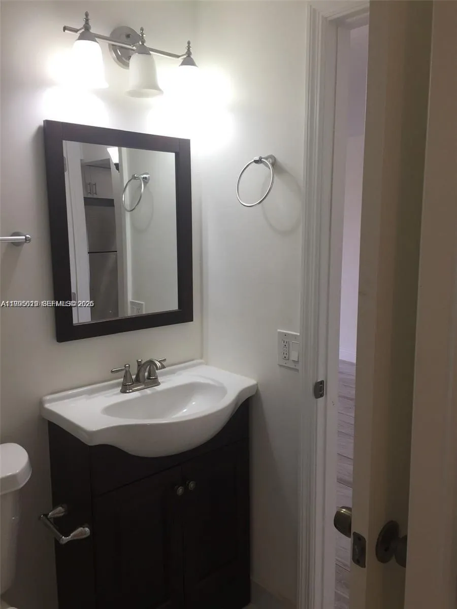 777 Sw 9th Ave 411, Miami, Florida 33130, Miami, Florida 33130, 2 Bedrooms Bedrooms, ,2 BathroomsBathrooms,Residential Lease,For Rent,777 Sw 9th Ave 411, Miami, Florida 33130,A11995019