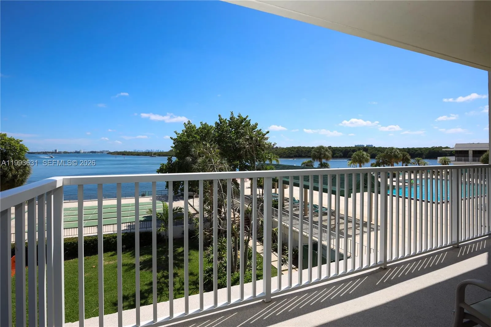 300 Bayview Dr 216, Sunny Isles Beach, Florida 331, Sunny Isles Beach, Florida 33160, 3 Bedrooms Bedrooms, ,2 BathroomsBathrooms,Residential,For Sale,300 Bayview Dr 216, Sunny Isles Beach, Florida 331,A11993631