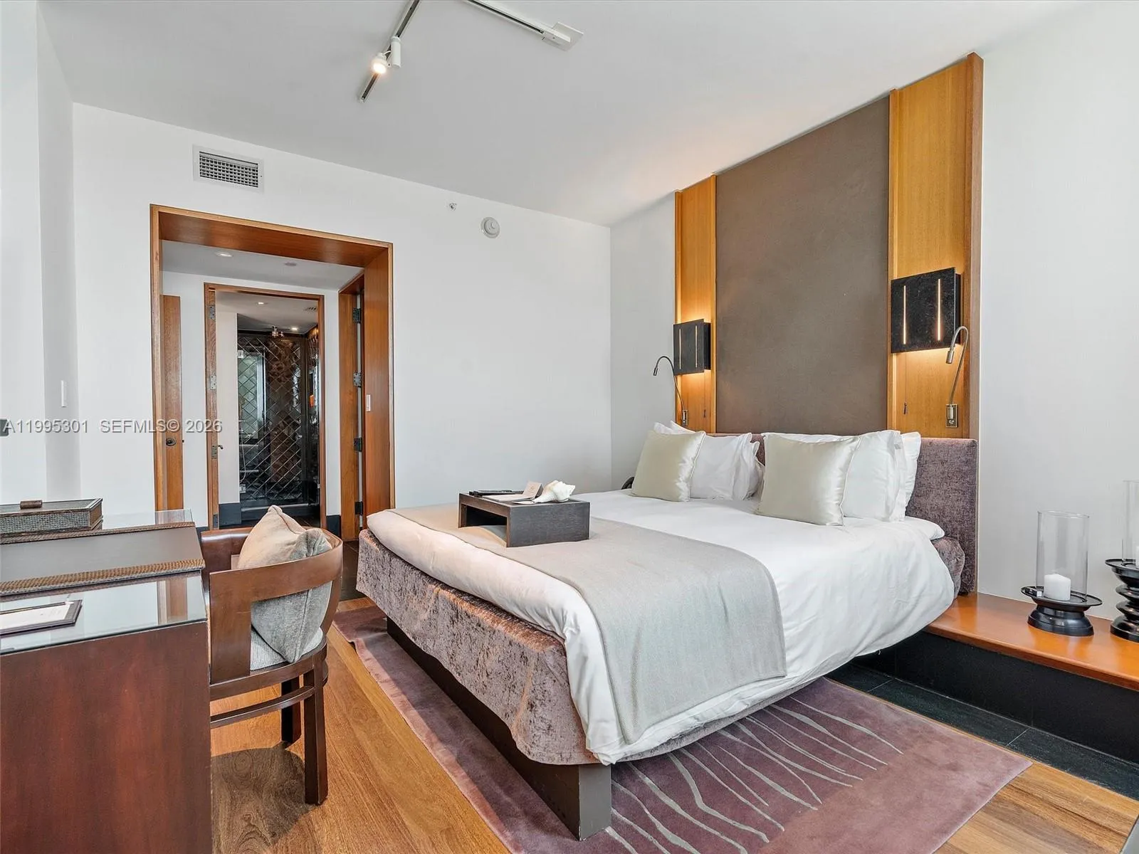 101 20th St 3302, Miami Beach, Florida 33139, Miami Beach, Florida 33139, 2 Bedrooms Bedrooms, ,2 BathroomsBathrooms,Residential Lease,For Rent,101 20th St 3302, Miami Beach, Florida 33139,A11995301