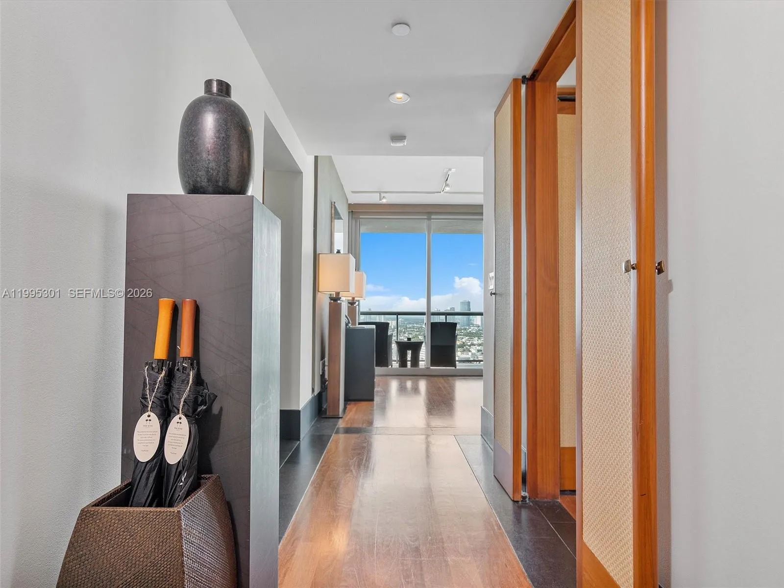 101 20th St 3302, Miami Beach, Florida 33139, Miami Beach, Florida 33139, 2 Bedrooms Bedrooms, ,2 BathroomsBathrooms,Residential Lease,For Rent,101 20th St 3302, Miami Beach, Florida 33139,A11995301