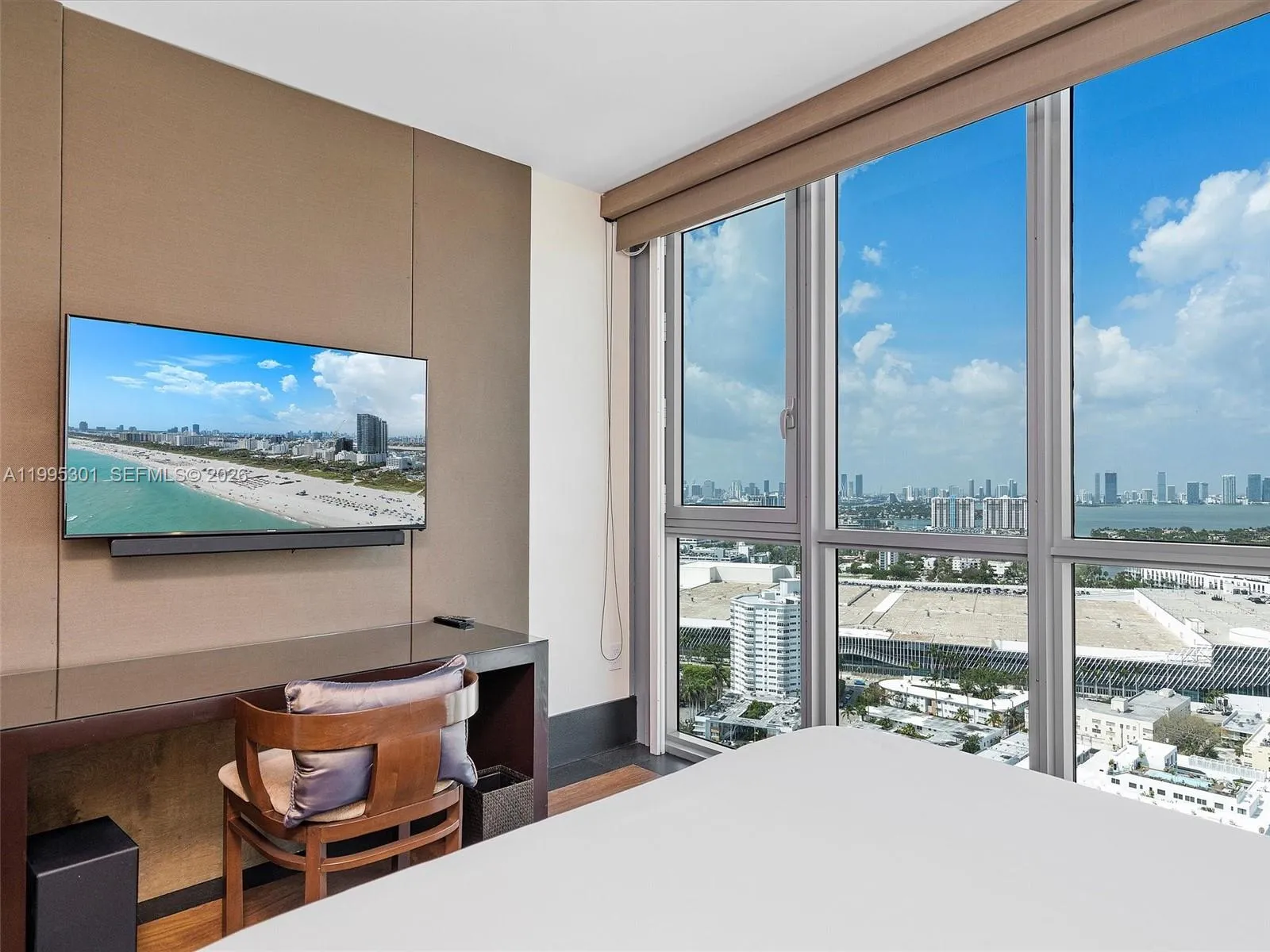 101 20th St 3302, Miami Beach, Florida 33139, Miami Beach, Florida 33139, 2 Bedrooms Bedrooms, ,2 BathroomsBathrooms,Residential Lease,For Rent,101 20th St 3302, Miami Beach, Florida 33139,A11995301