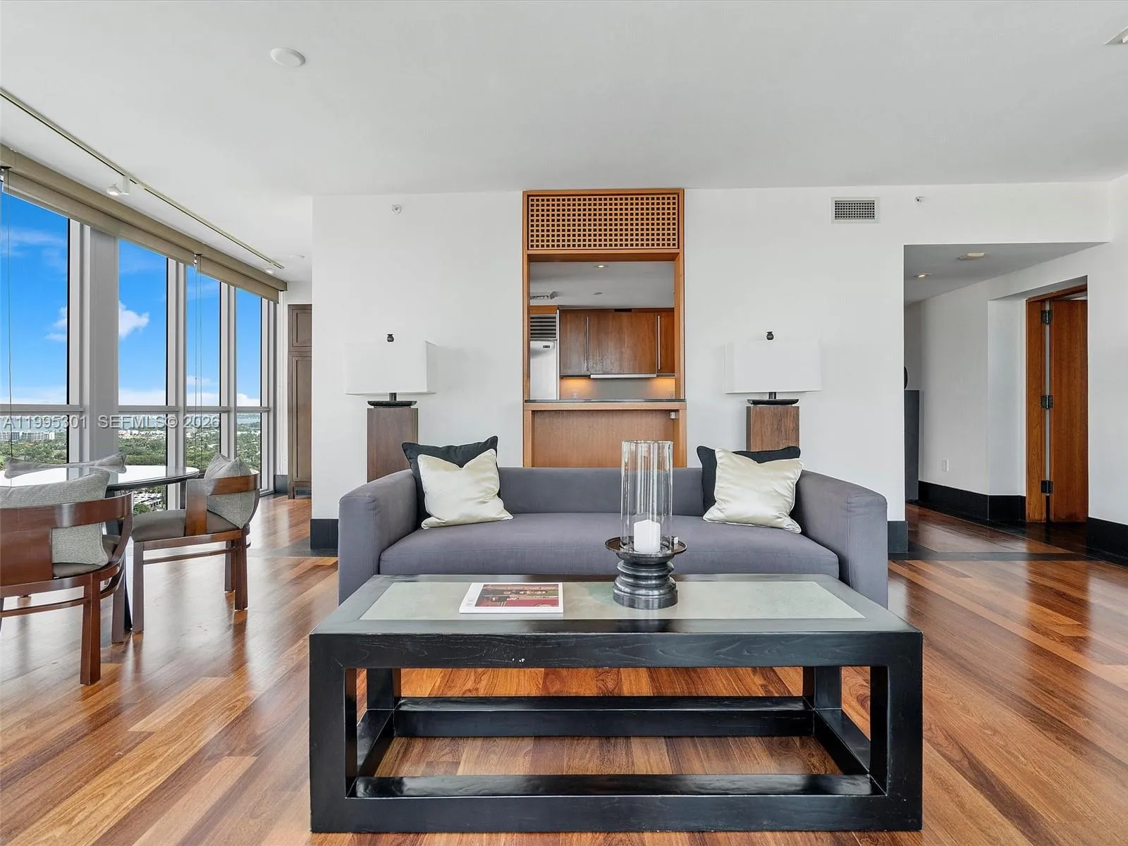 101 20th St 3302, Miami Beach, Florida 33139, Miami Beach, Florida 33139, 2 Bedrooms Bedrooms, ,2 BathroomsBathrooms,Residential Lease,For Rent,101 20th St 3302, Miami Beach, Florida 33139,A11995301