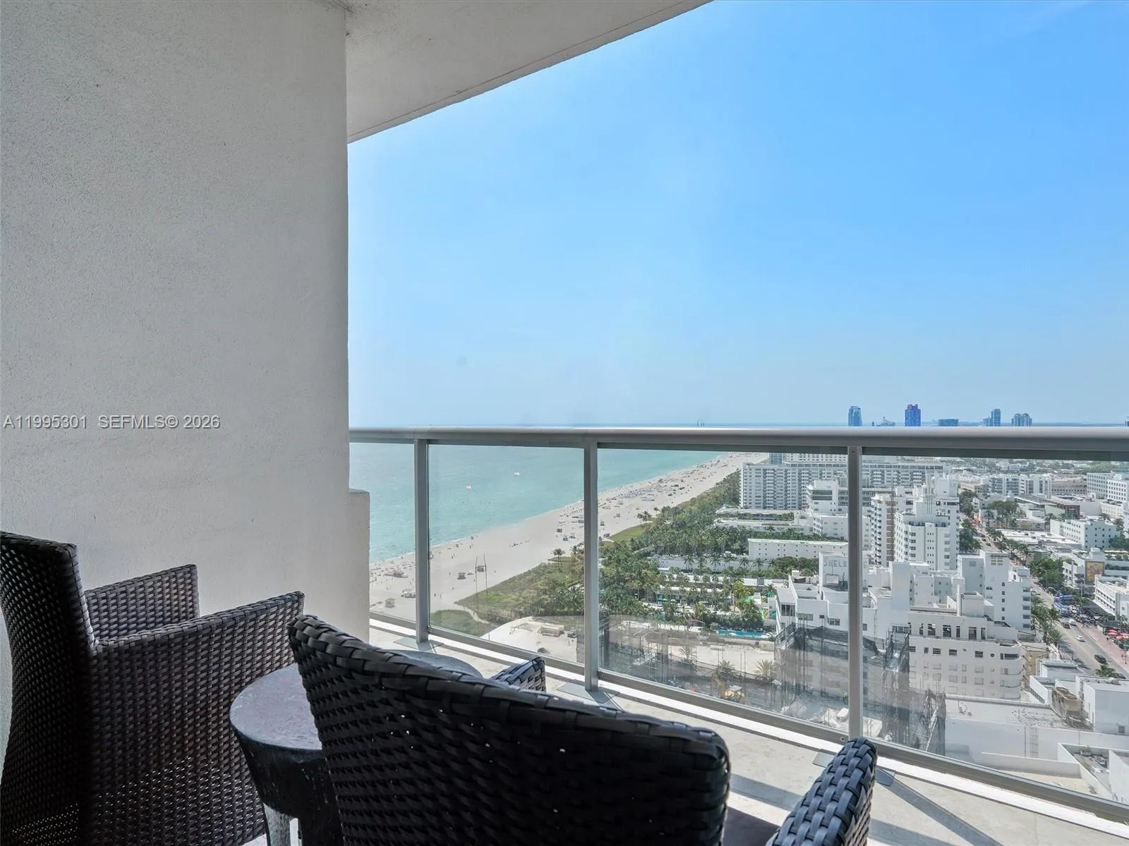 101 20th St 3302, Miami Beach, Florida 33139, Miami Beach, Florida 33139, 2 Bedrooms Bedrooms, ,2 BathroomsBathrooms,Residential Lease,For Rent,101 20th St 3302, Miami Beach, Florida 33139,A11995301