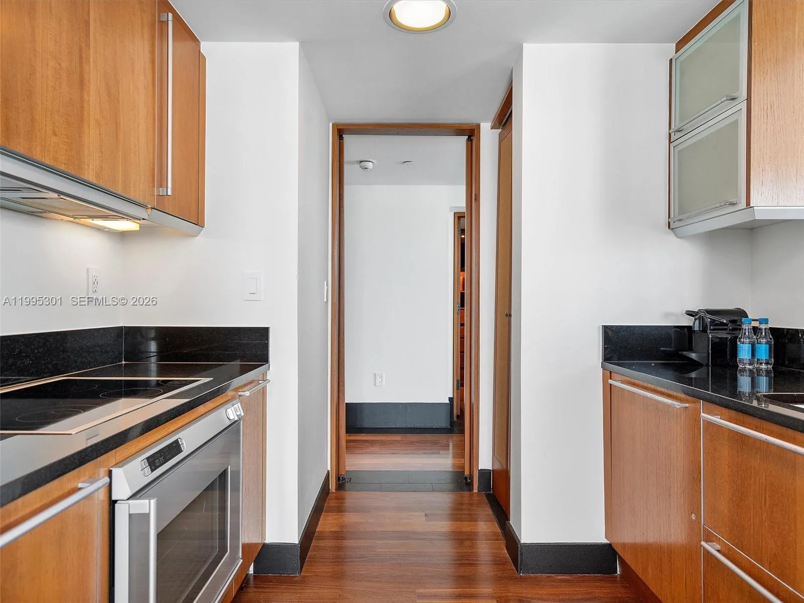 101 20th St 3302, Miami Beach, Florida 33139, Miami Beach, Florida 33139, 2 Bedrooms Bedrooms, ,2 BathroomsBathrooms,Residential Lease,For Rent,101 20th St 3302, Miami Beach, Florida 33139,A11995301