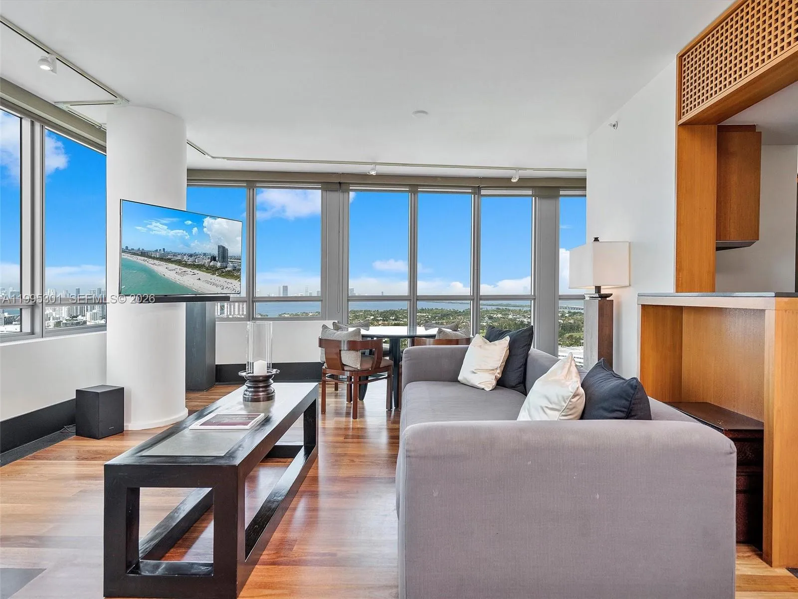 101 20th St 3302, Miami Beach, Florida 33139, Miami Beach, Florida 33139, 2 Bedrooms Bedrooms, ,2 BathroomsBathrooms,Residential Lease,For Rent,101 20th St 3302, Miami Beach, Florida 33139,A11995301