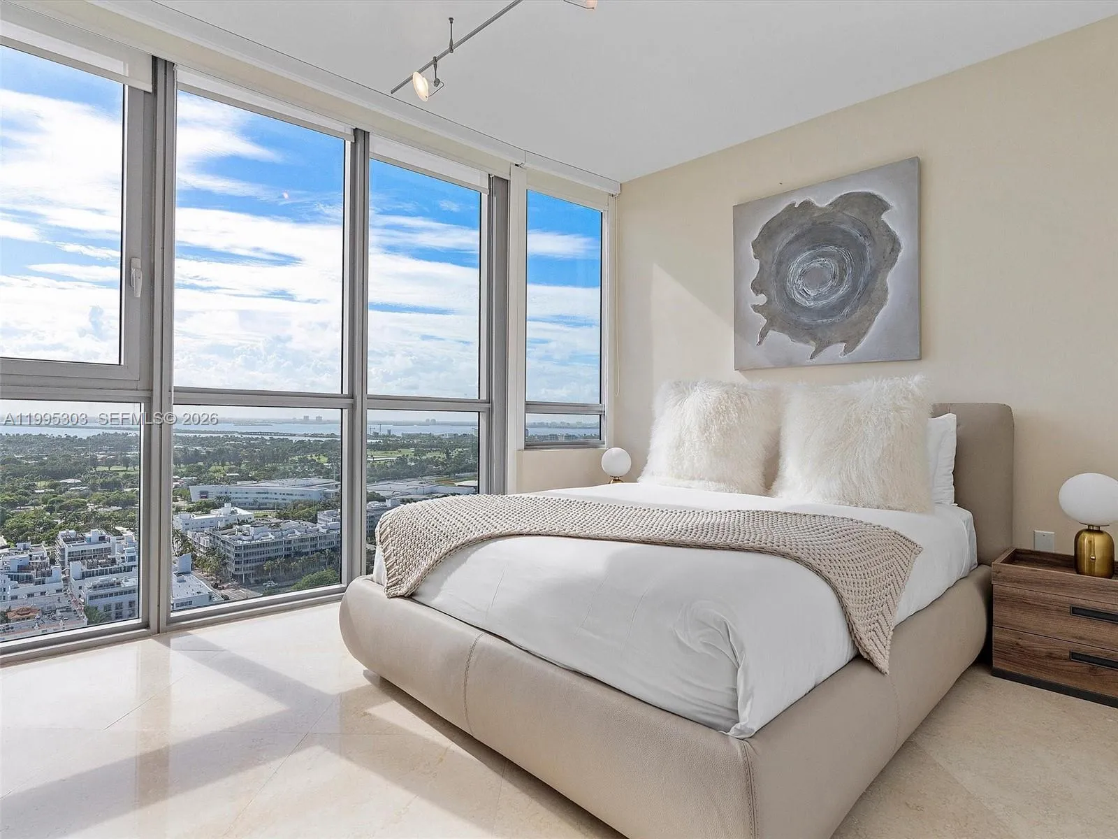 101 20th St 3002, Miami Beach, Florida 33139, Miami Beach, Florida 33139, 2 Bedrooms Bedrooms, ,2 BathroomsBathrooms,Residential Lease,For Rent,101 20th St 3002, Miami Beach, Florida 33139,A11995303