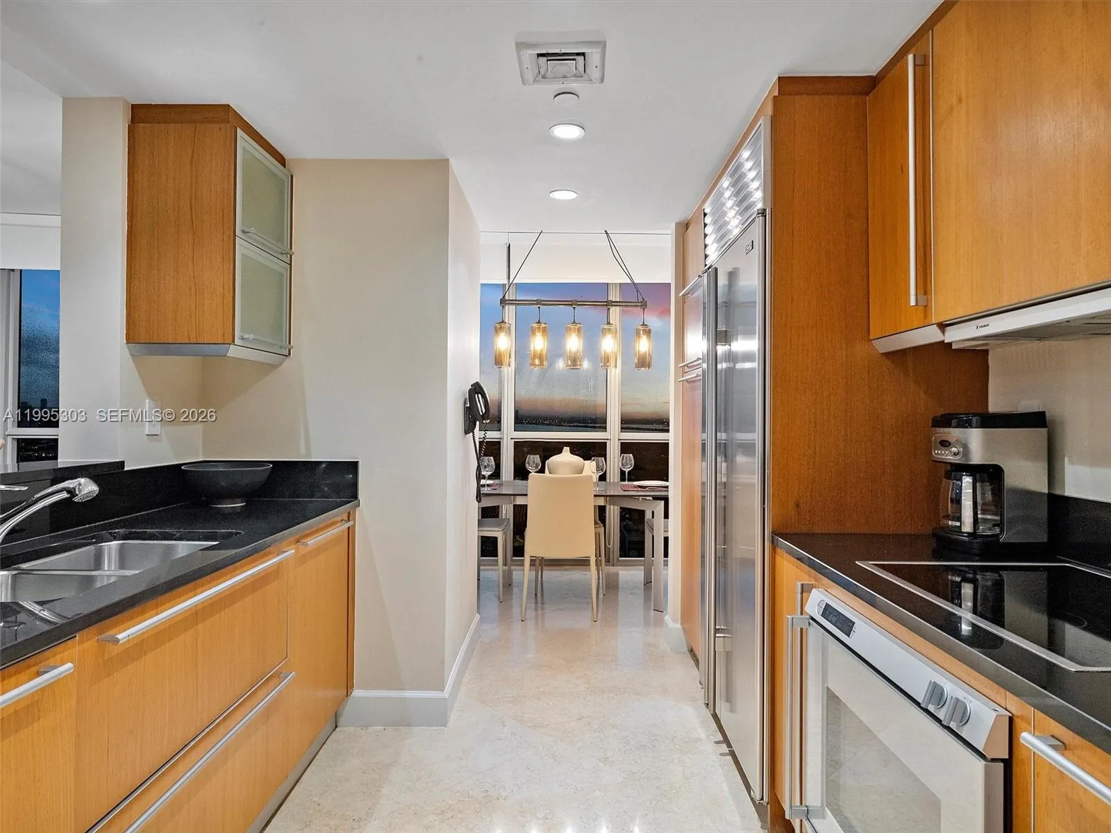 101 20th St 3002, Miami Beach, Florida 33139, Miami Beach, Florida 33139, 2 Bedrooms Bedrooms, ,2 BathroomsBathrooms,Residential Lease,For Rent,101 20th St 3002, Miami Beach, Florida 33139,A11995303