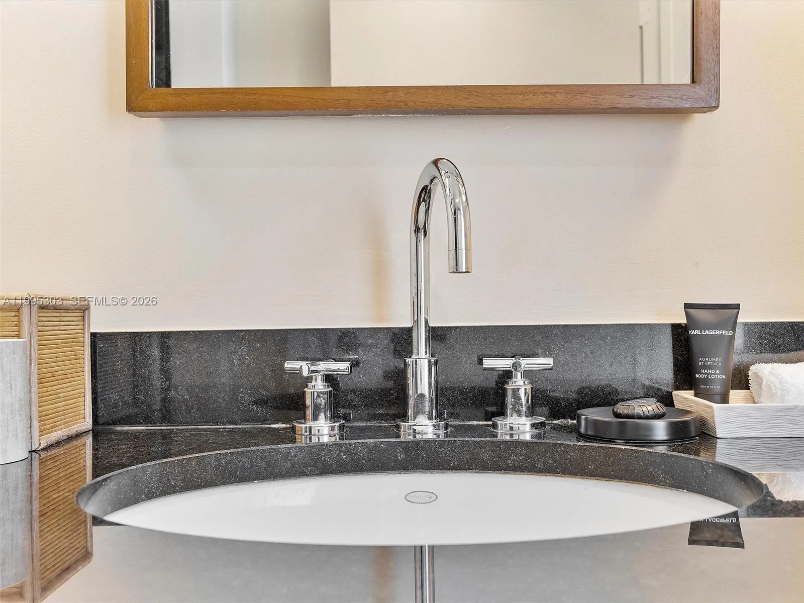 101 20th St 3002, Miami Beach, Florida 33139, Miami Beach, Florida 33139, 2 Bedrooms Bedrooms, ,2 BathroomsBathrooms,Residential Lease,For Rent,101 20th St 3002, Miami Beach, Florida 33139,A11995303