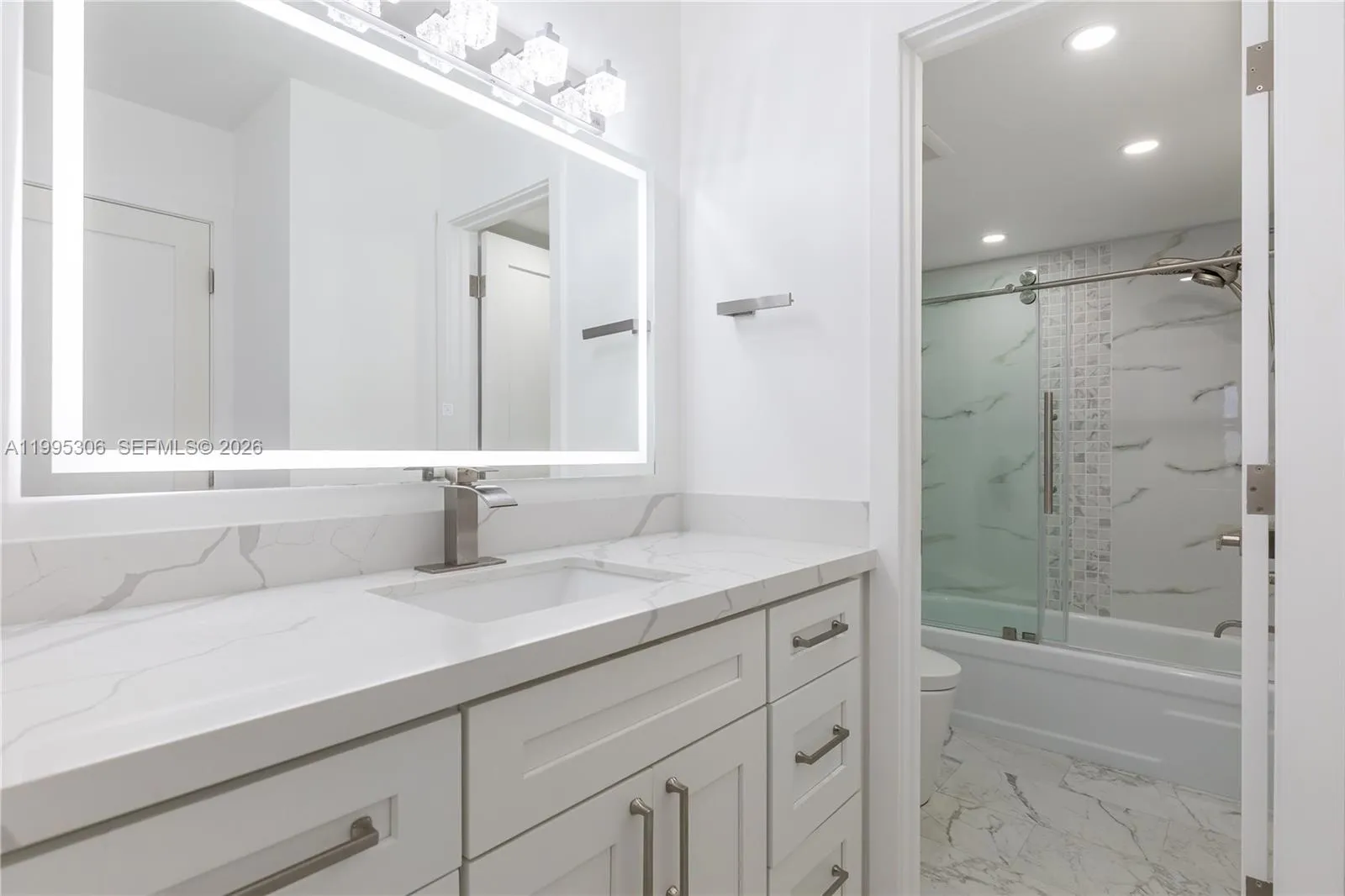 2201 S Ocean Dr 902, Hollywood, Florida 33019, Hollywood, Florida 33019, 1 Bedroom Bedrooms, ,2 BathroomsBathrooms,Residential Lease,For Rent,2201 S Ocean Dr 902, Hollywood, Florida 33019,A11995306