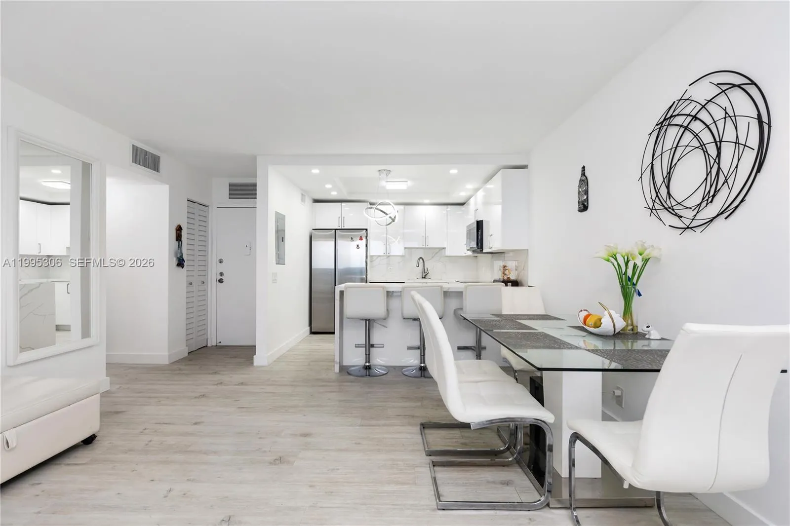 2201 S Ocean Dr 902, Hollywood, Florida 33019, Hollywood, Florida 33019, 1 Bedroom Bedrooms, ,2 BathroomsBathrooms,Residential Lease,For Rent,2201 S Ocean Dr 902, Hollywood, Florida 33019,A11995306