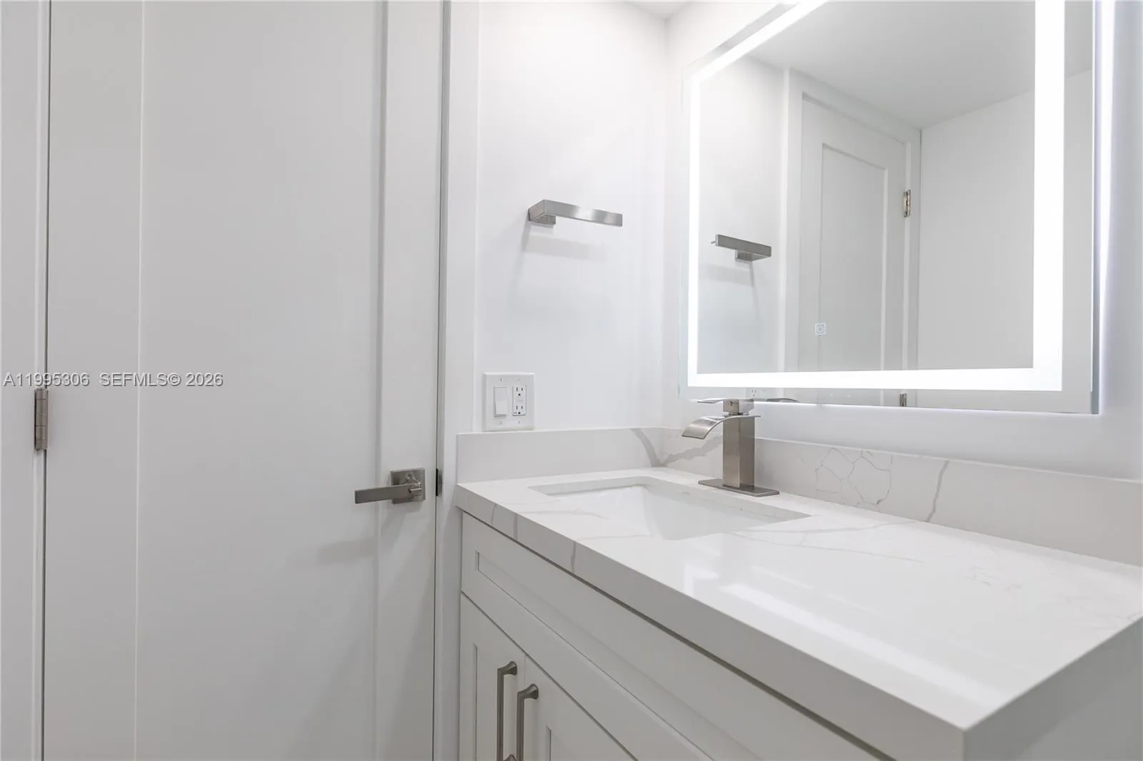 2201 S Ocean Dr 902, Hollywood, Florida 33019, Hollywood, Florida 33019, 1 Bedroom Bedrooms, ,2 BathroomsBathrooms,Residential Lease,For Rent,2201 S Ocean Dr 902, Hollywood, Florida 33019,A11995306