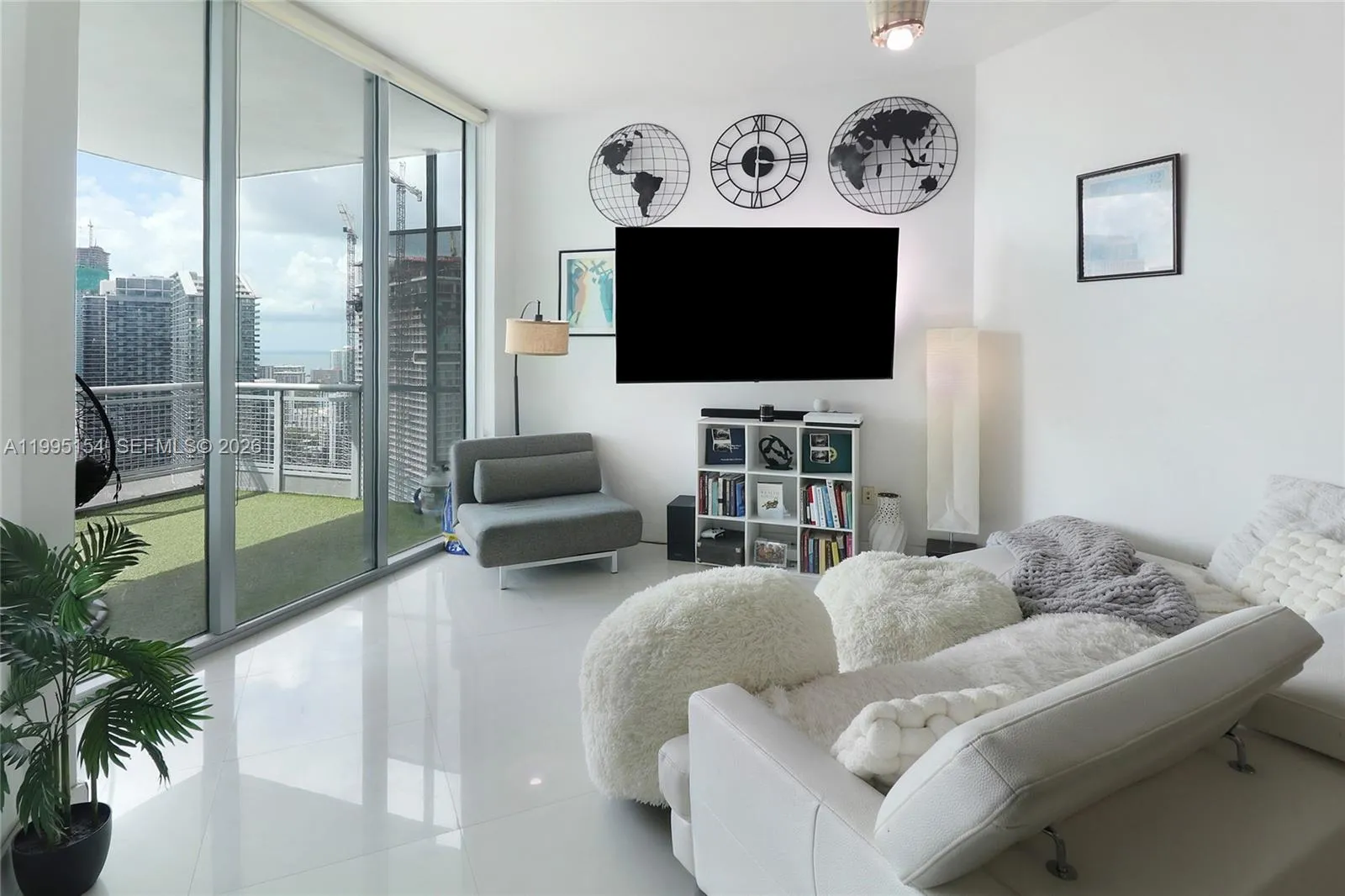 350 S Miami Ave 4110, Miami, Florida 33130, Miami, Florida 33130, 1 Bedroom Bedrooms, ,1 BathroomBathrooms,Residential Lease,For Rent,350 S Miami Ave 4110, Miami, Florida 33130,A11995154
