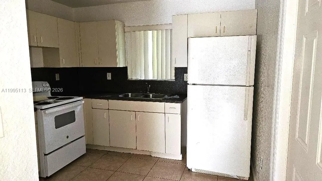 11972 Sw 217th St 11972, Miami, Florida 33170, Miami, Florida 33170, 3 Bedrooms Bedrooms, ,2 BathroomsBathrooms,Residential Lease,For Rent,11972 Sw 217th St 11972, Miami, Florida 33170,A11995113