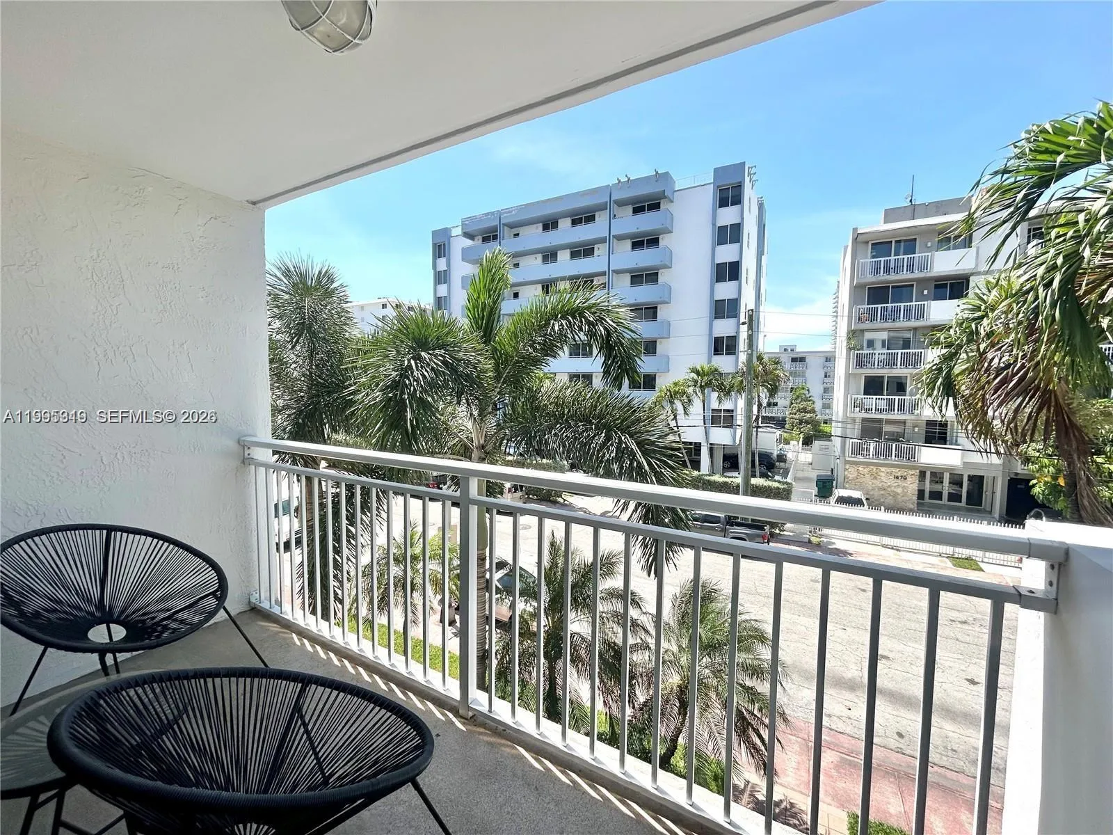 1665 Bay Rd 322, Miami Beach, Florida 33139, Miami Beach, Florida 33139, 1 Bedroom Bedrooms, ,2 BathroomsBathrooms,Residential Lease,For Rent,1665 Bay Rd 322, Miami Beach, Florida 33139,A11995319