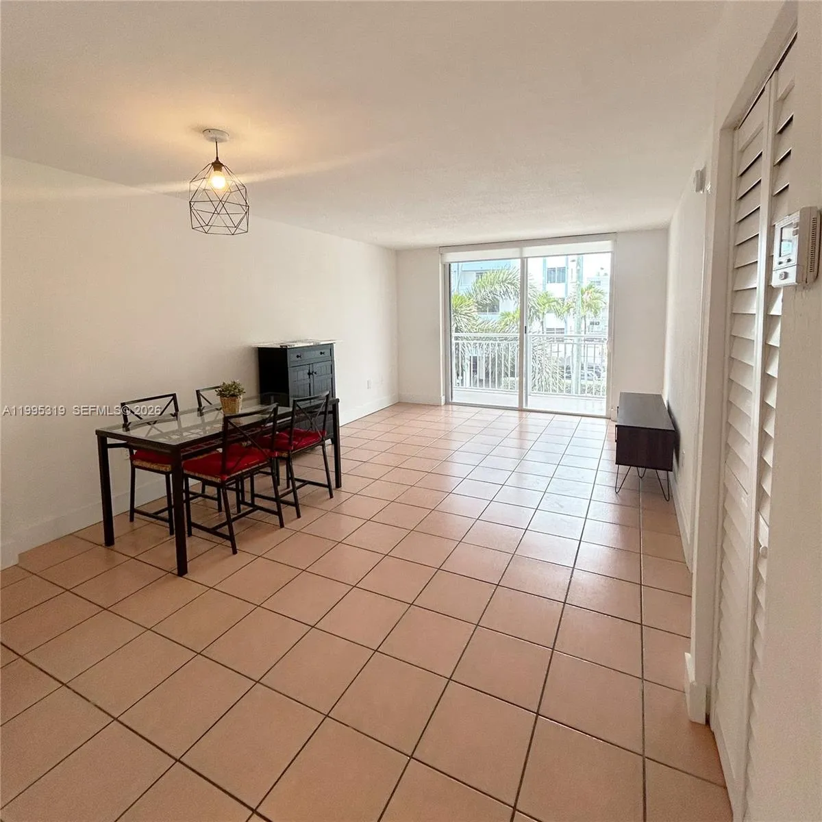 1665 Bay Rd 322, Miami Beach, Florida 33139, Miami Beach, Florida 33139, 1 Bedroom Bedrooms, ,2 BathroomsBathrooms,Residential Lease,For Rent,1665 Bay Rd 322, Miami Beach, Florida 33139,A11995319